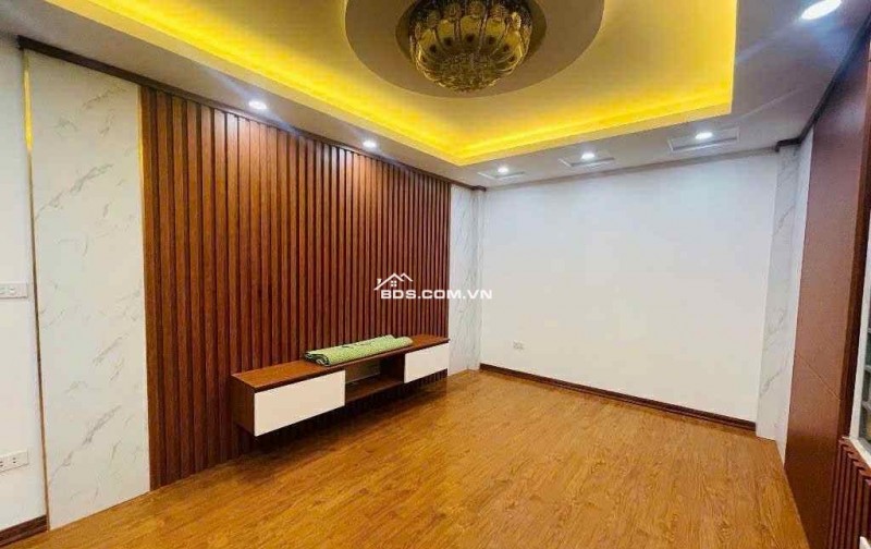 BÁN NHÀ TRIỀU KHÚC - 2 THOÁNG - 5 TẦNG - 35M - 6.8 TỶ